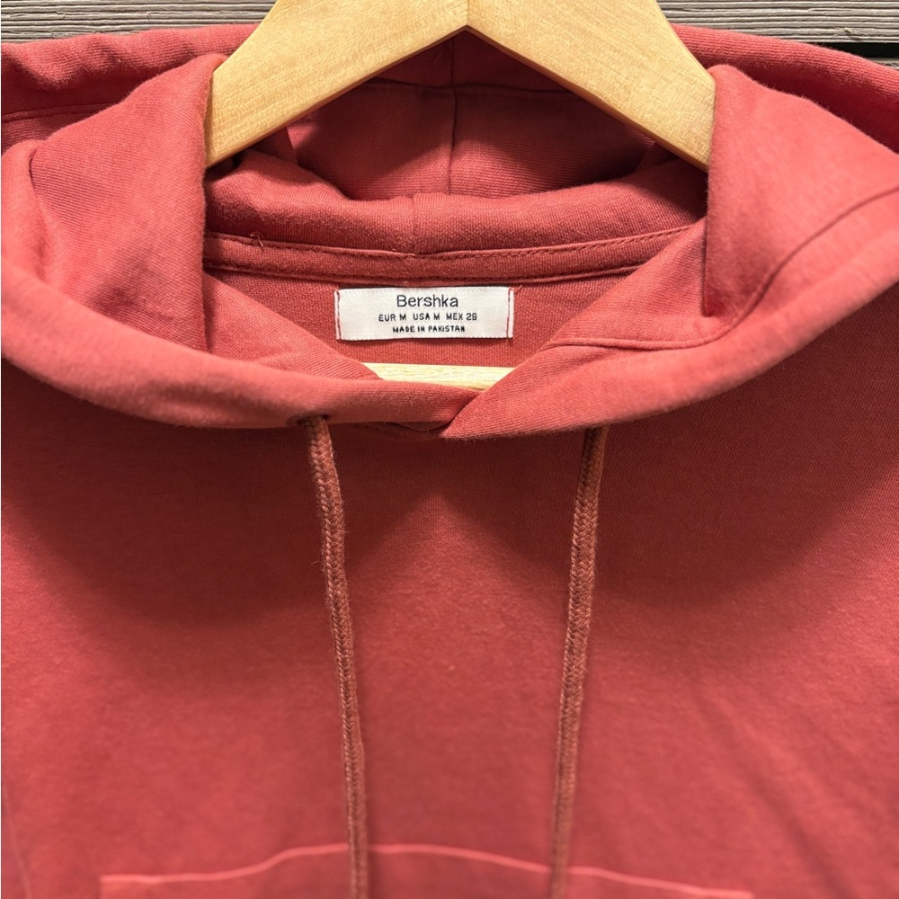 Bershka Cropped Hoodie - Picture 2 of 8